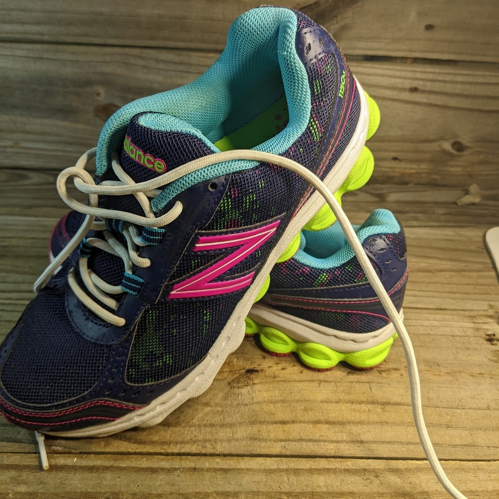 New balance 1150 le running women,s8, blue and pink 💙💗